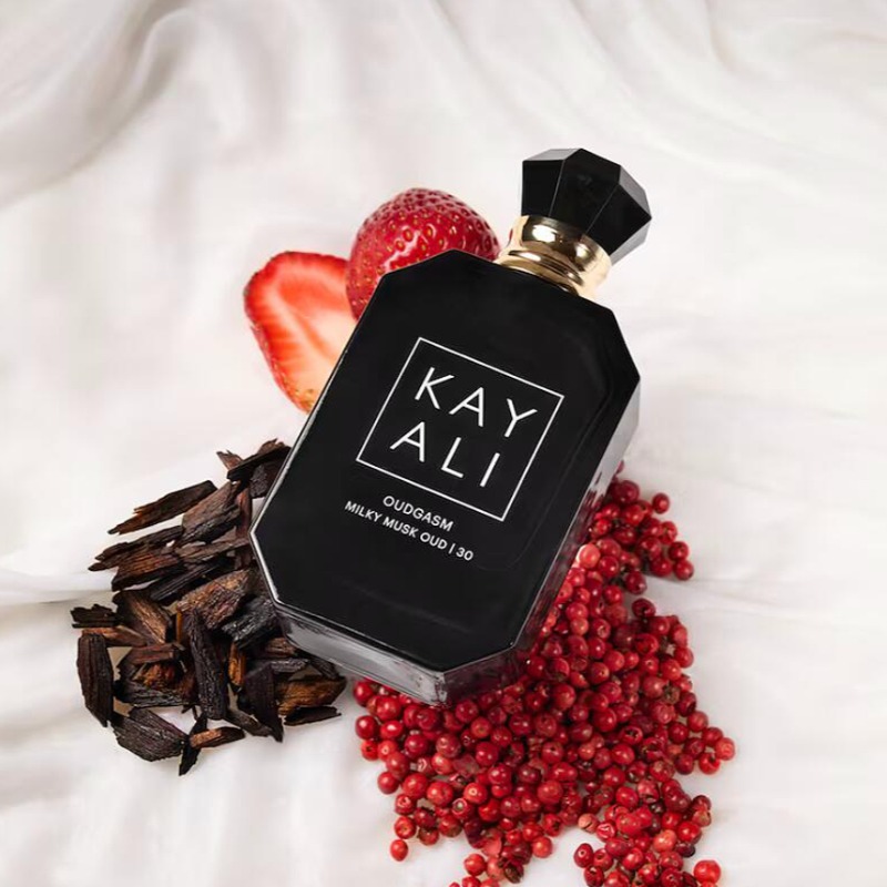 KAYALI Oudgasm Milky Musk Oud  - огляд і ціна Home Fragrance Zara