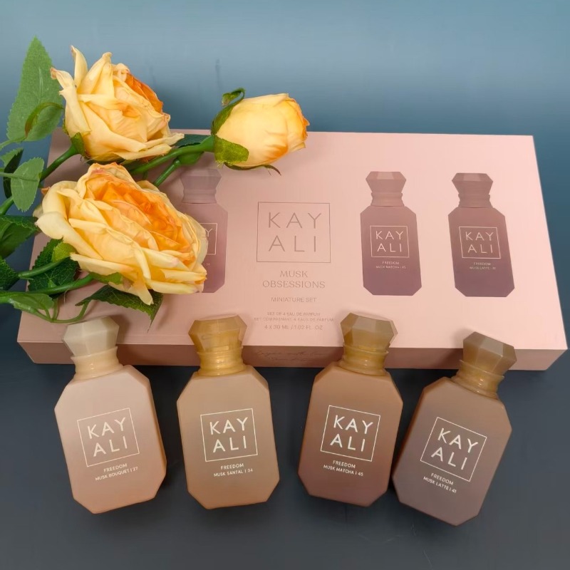KAYALI Unisex Perfume Set 4*30 - огляд і ціна Home Fragrance Zara